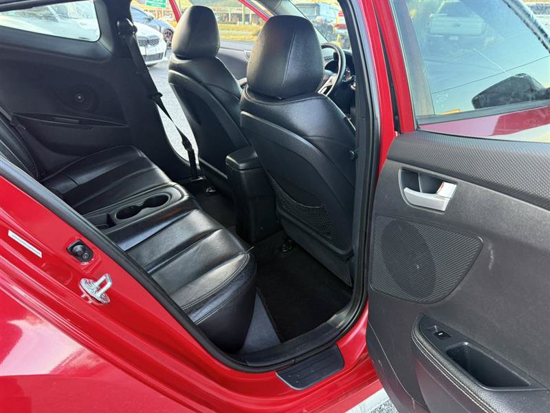 Used 2013 Hyundai Veloster Turbo FWD image 16
