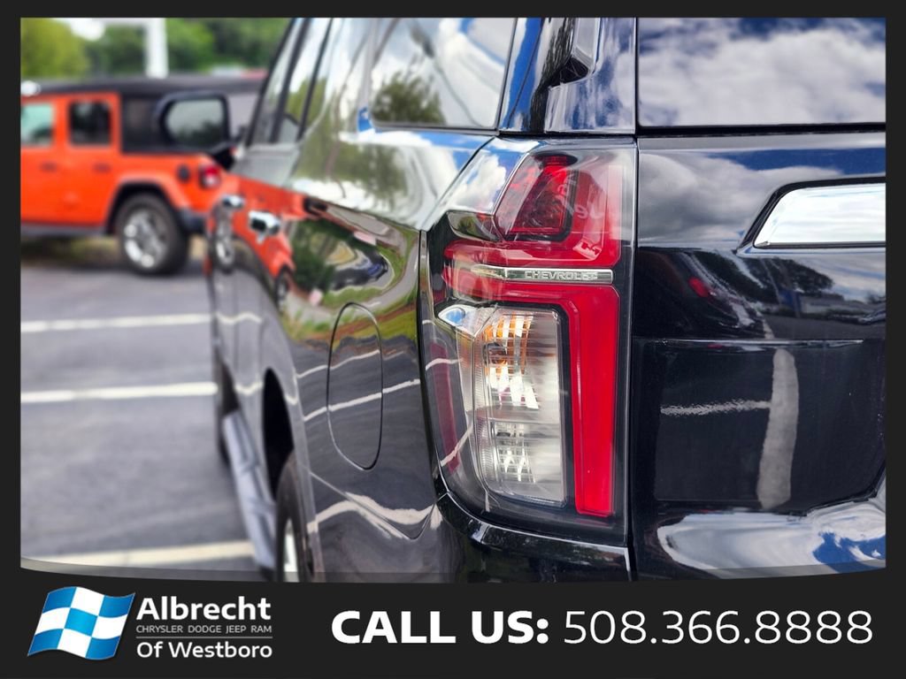 Used 2024 Chevrolet Tahoe Premier AWD/4WD image 9