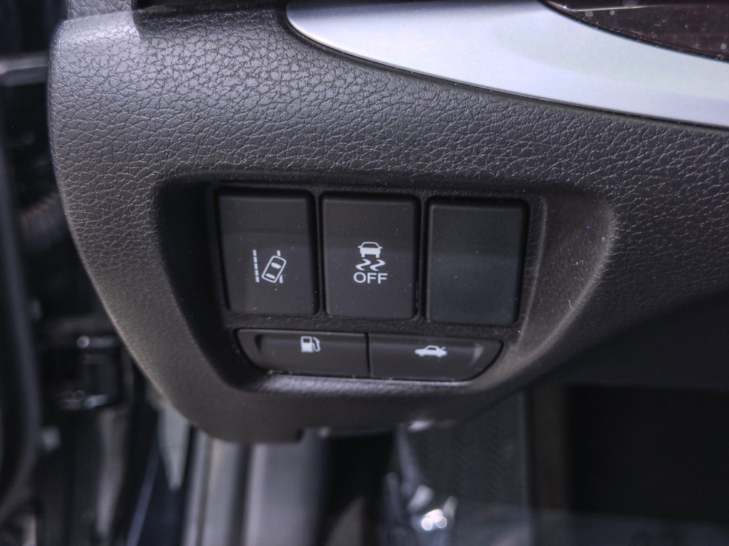 Used 2017 Acura TLX w/ Technology Package FWD image 26