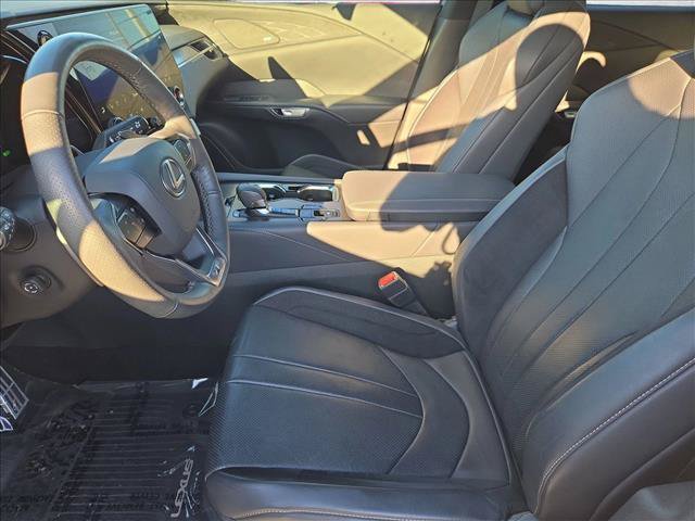 Used 2024 Lexus RX 500h F Sport w/ Convenience Package AWD/4WD image 14