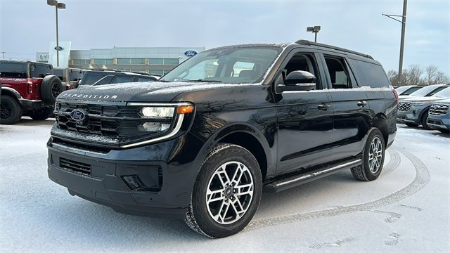 New 2025 Ford Expedition Max Active image 2