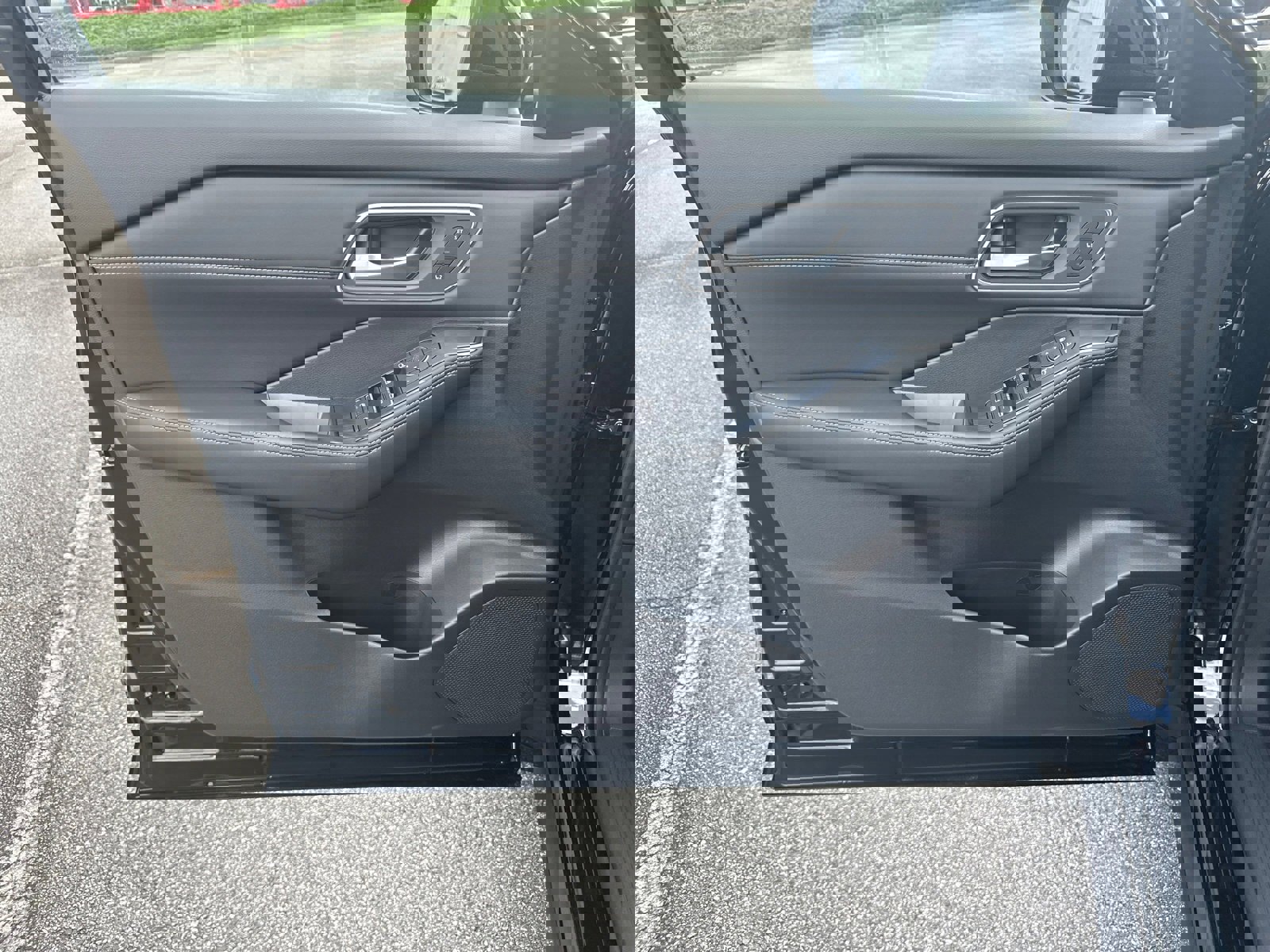 New 2026 Nissan Rogue Platinum image 10