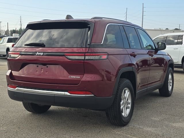 Used 2023 Jeep Grand Cherokee Laredo w/ Luxury Tech Group I RWD image 5