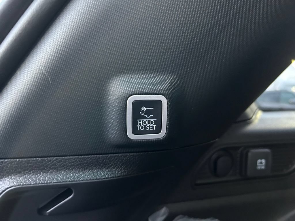 New 2025 Jeep Grand Cherokee 4WD image 29