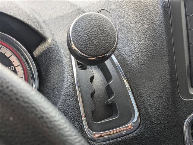 Used 2018 Dodge Grand Caravan SE w/ UConnect Hands-Free Group FWD image 12