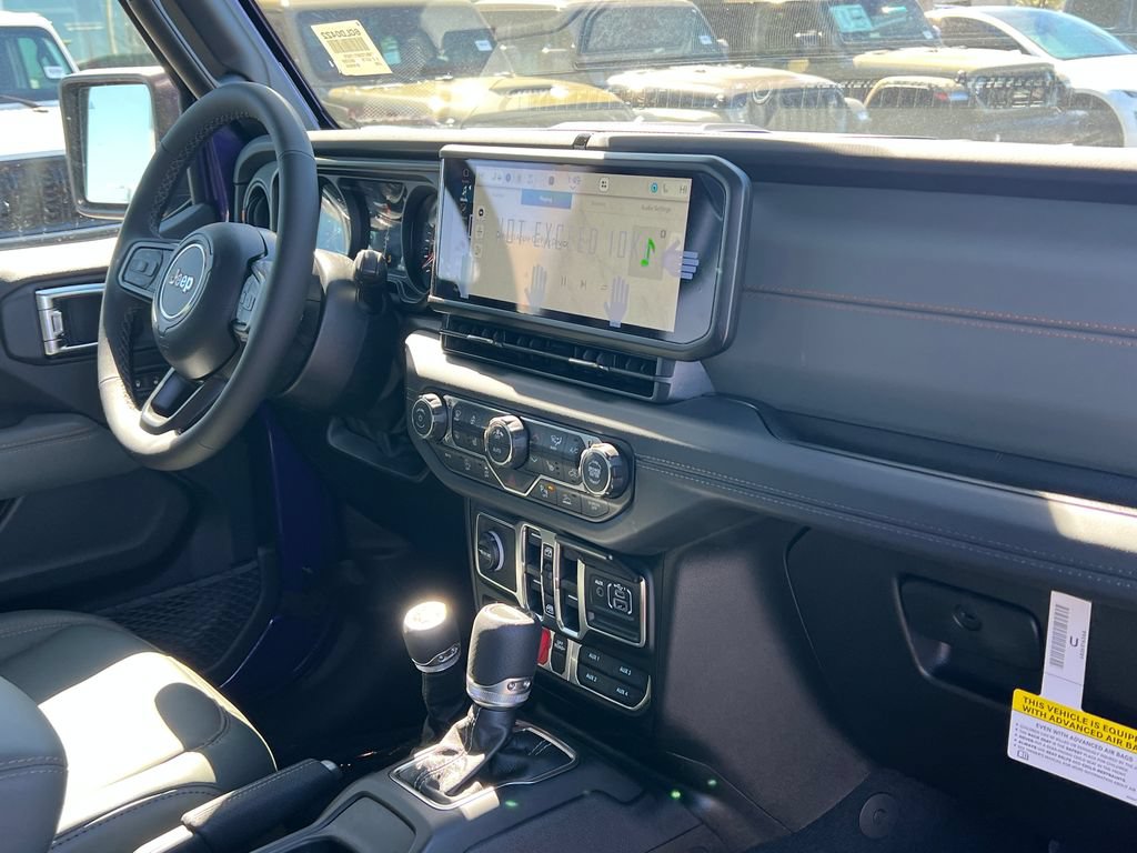 New 2026 Jeep Gladiator Mojave AWD/4WD image 12