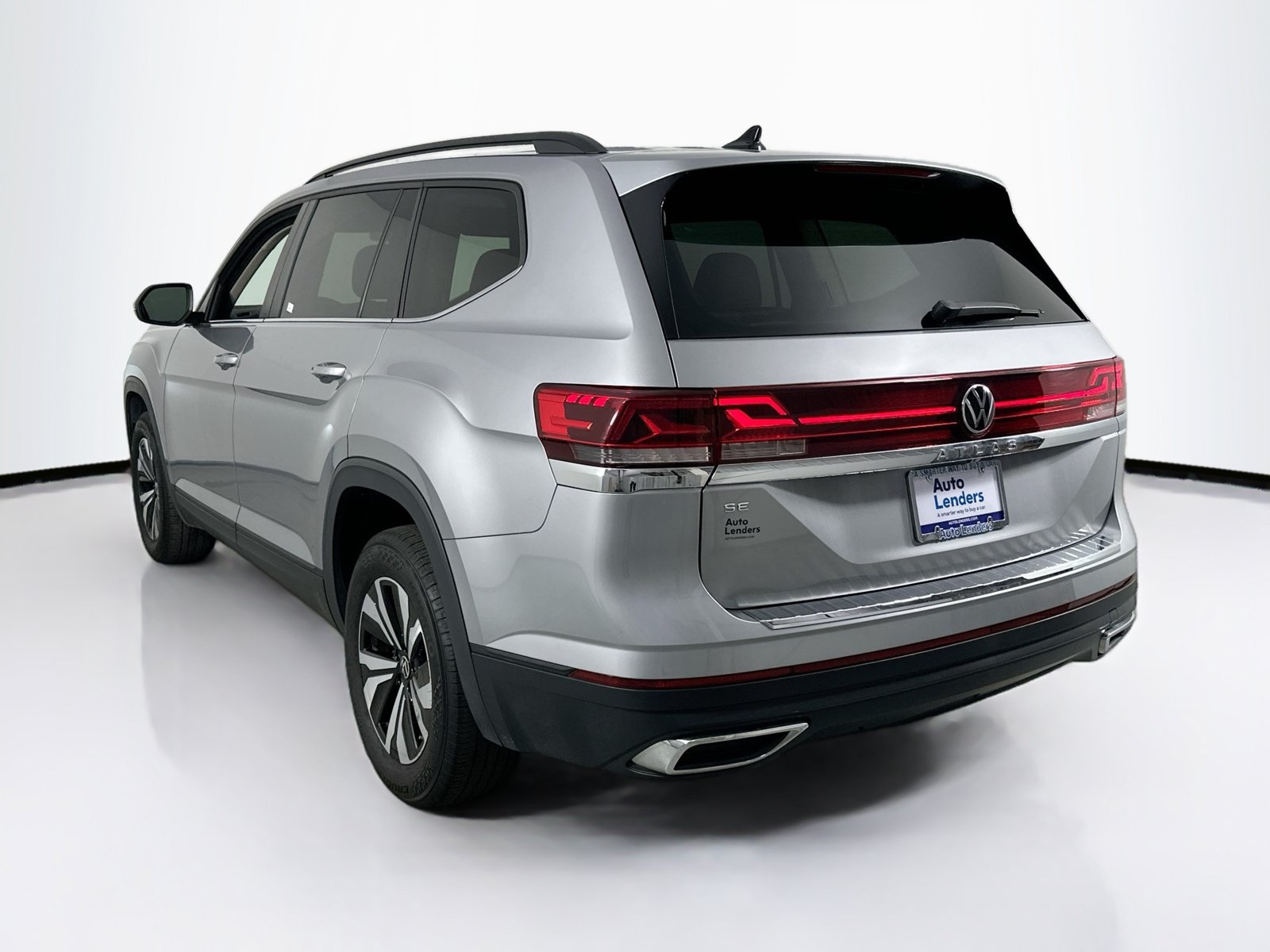 Used 2024 Volkswagen Atlas SE FWD image 7