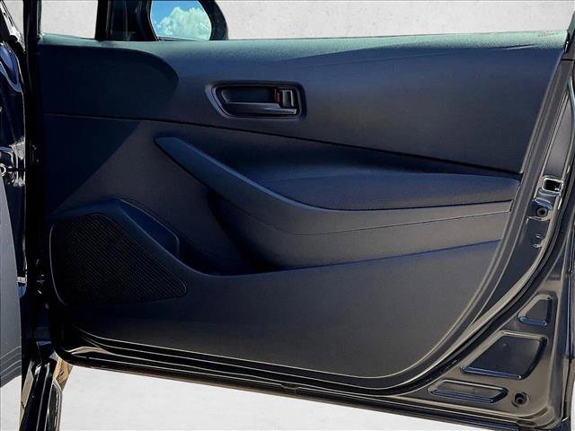 Used 2025 Toyota Corolla LE w/ Convenience Package FWD image 18