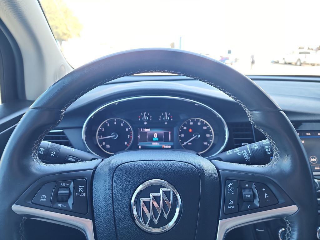 Used 2022 Buick Encore Preferred w/ Safety Package image 19