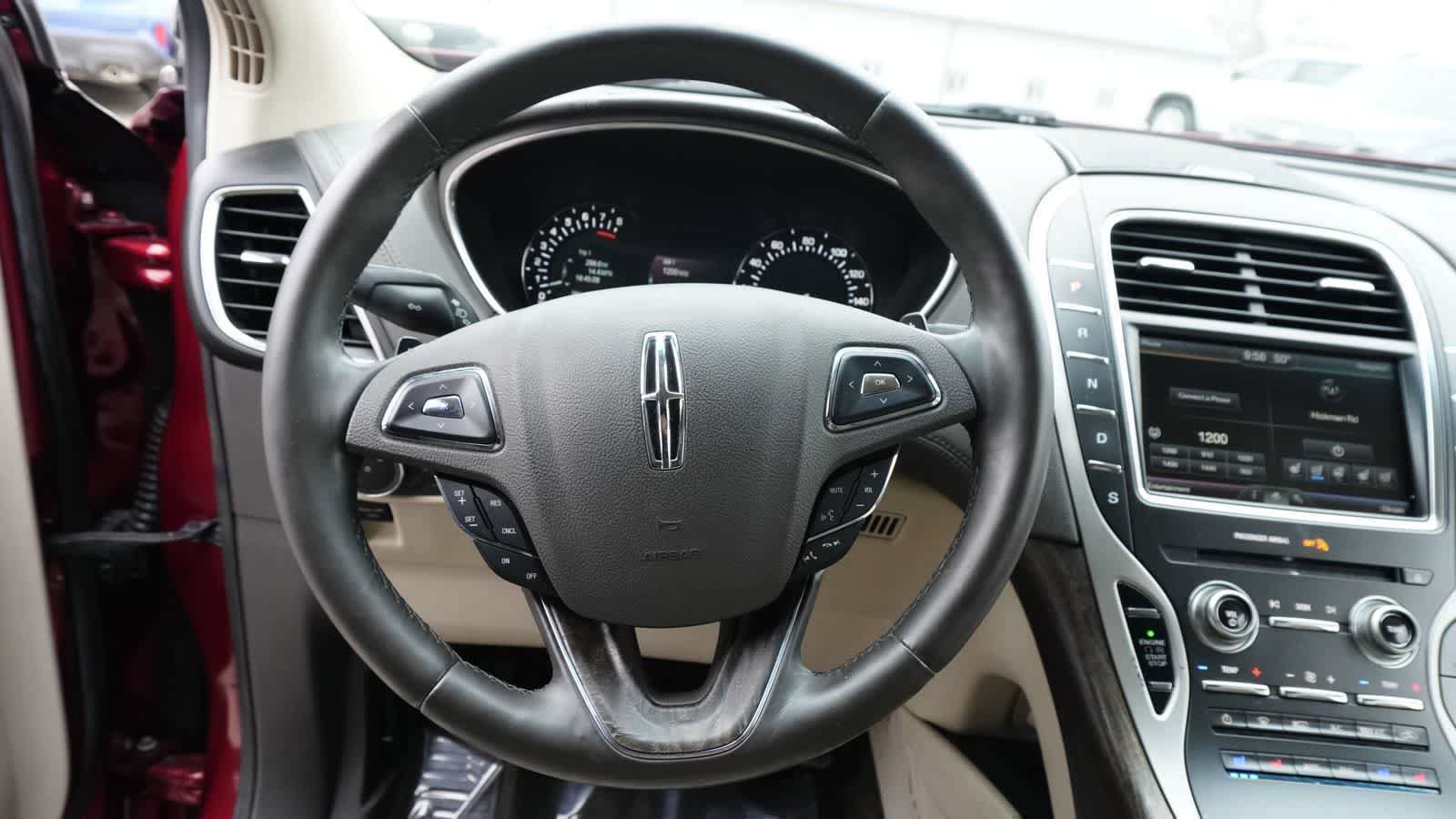 Used 2016 Lincoln MKX Reserve w/ Technology Package image 25