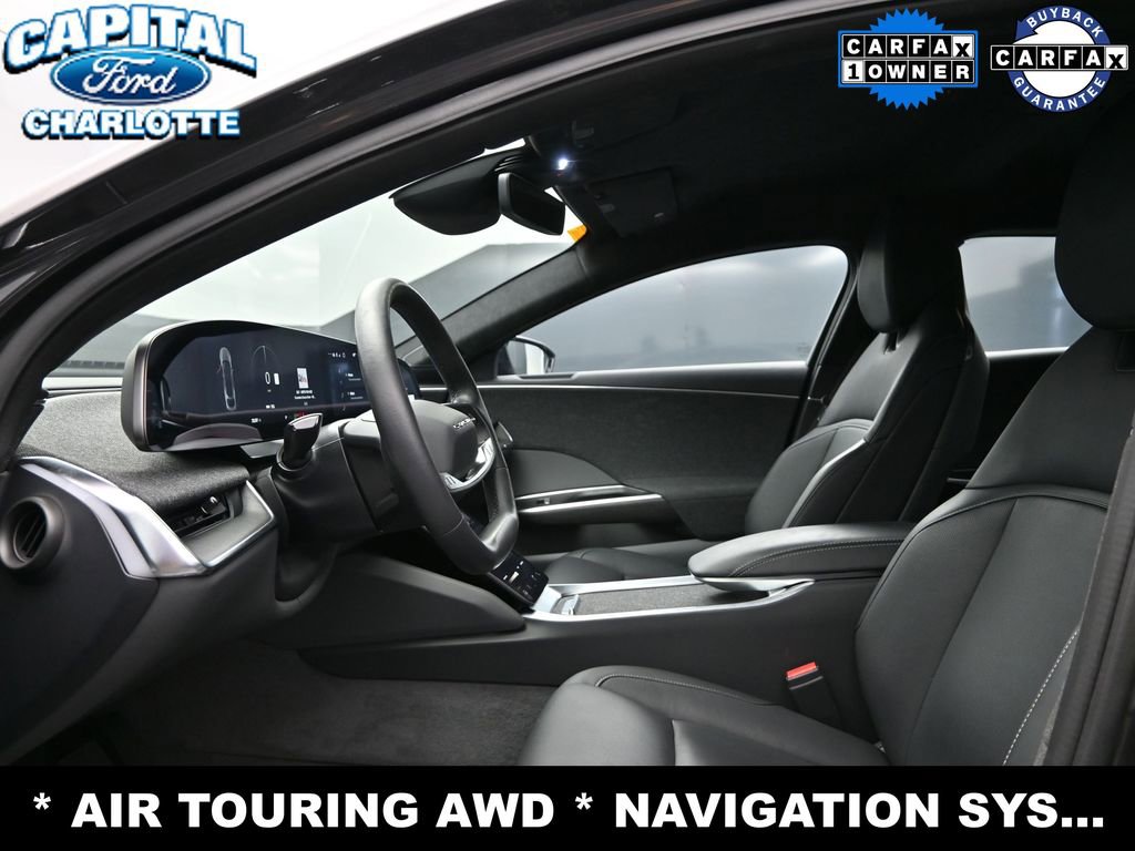 Used 2024 Lucid Air Touring image 9