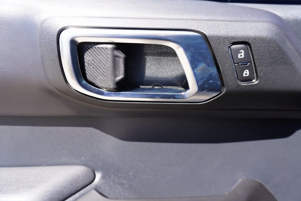 Certified 2025 Ford Bronco Badlands AWD/4WD image 9