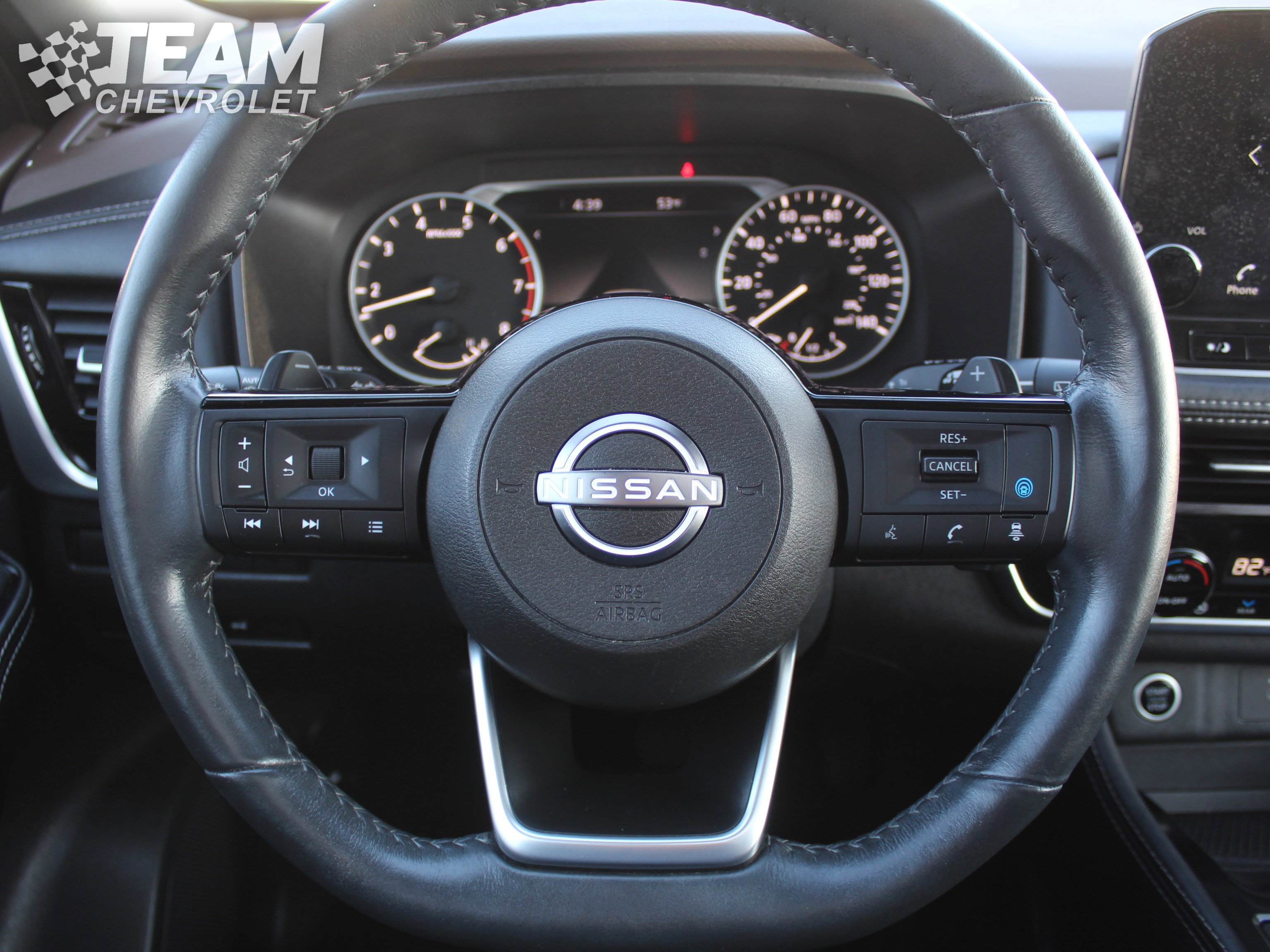 Used 2023 Nissan Rogue SL w/ SL Premium Package image 14