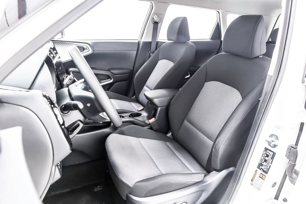 Used 2023 Kia Soul S FWD image 26