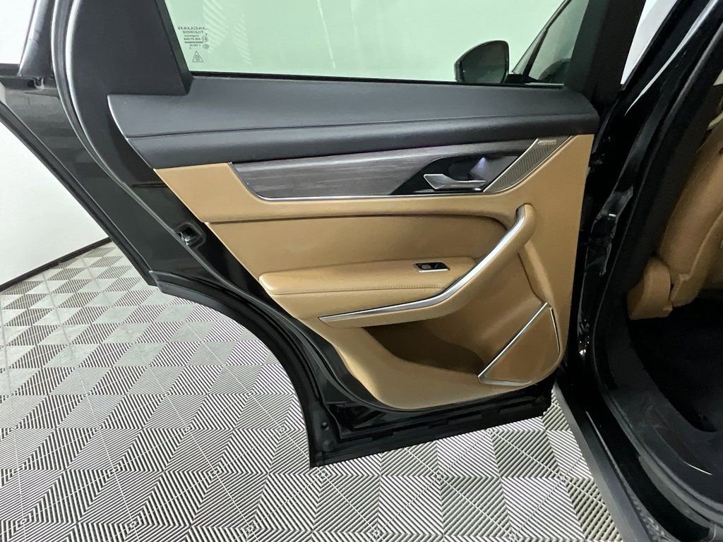 Used 2022 Jaguar F-PACE S image 27