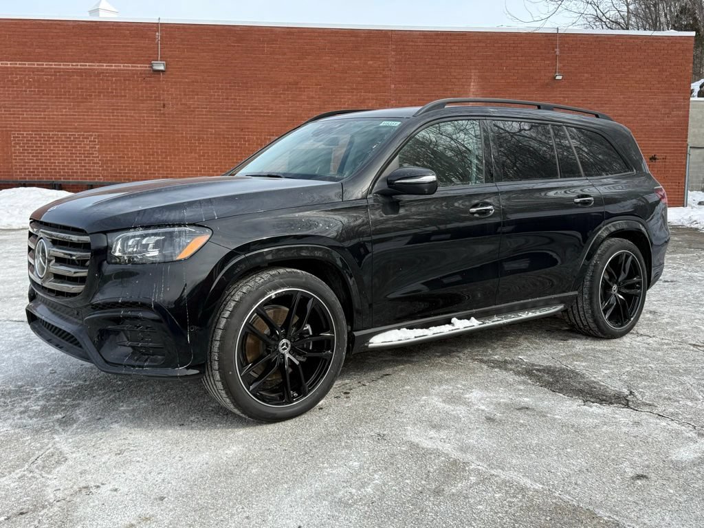 New 2025 Mercedes-Benz GLS 450 4MATIC image 3