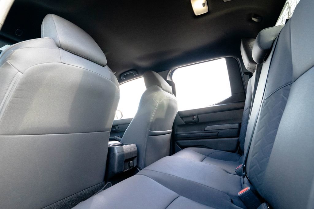 Used 2025 Toyota Tacoma SR5 AWD/4WD image 31