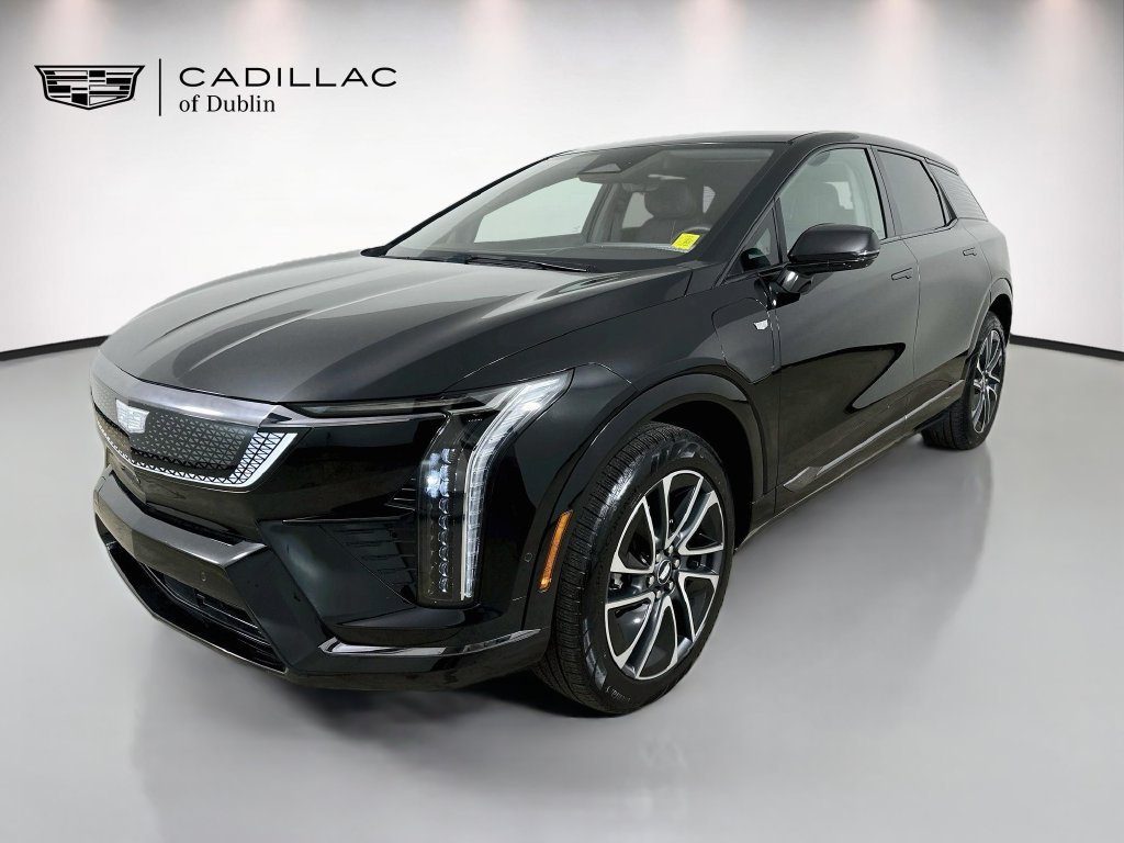 Used 2026 Cadillac Optiq Sport 2 w/ LPO, Floor Liner Package AWD/4WD image 1
