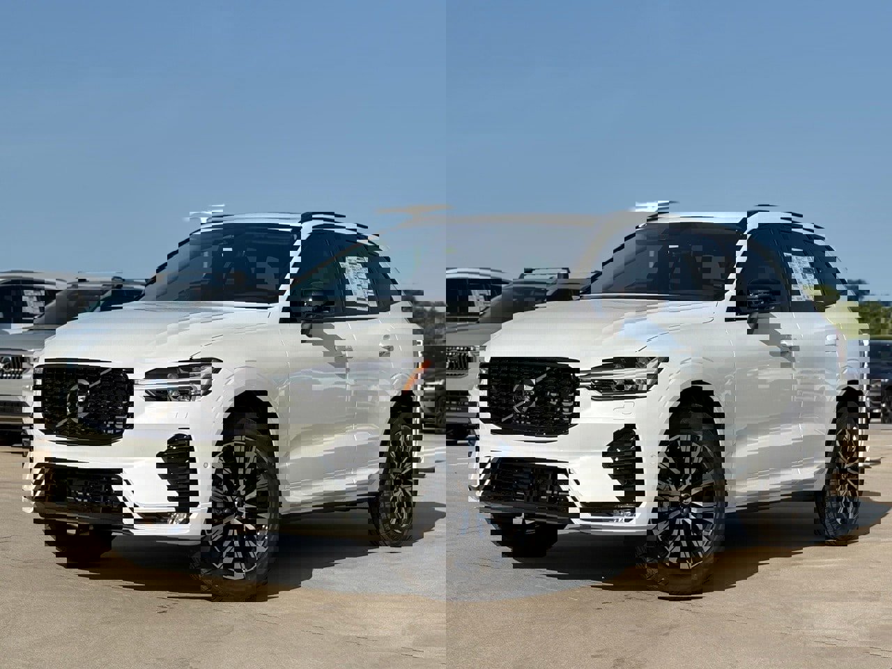 New 2025 Volvo XC60 B5 Plus w/ Protection Package Premier
