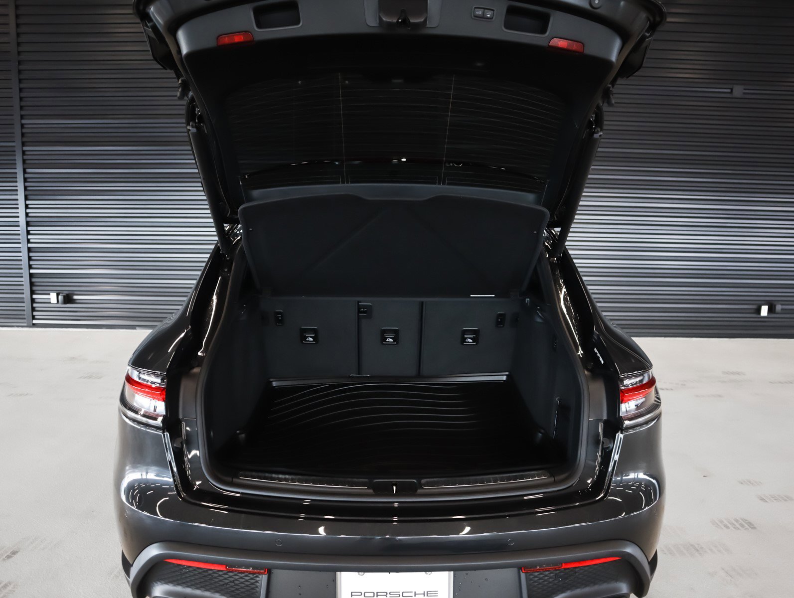 New 2026 Porsche Macan S image 30