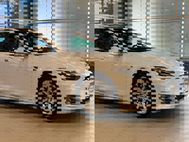 Used 2019 Tesla Model S Long Range AWD/4WD image 5