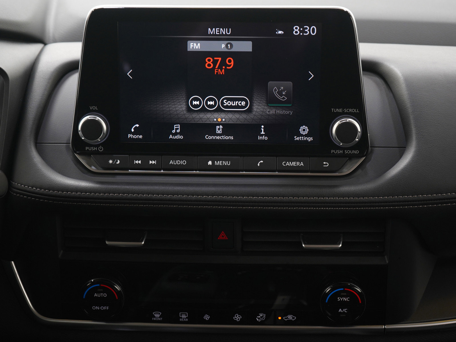 Used 2025 Nissan Rogue SV image 17