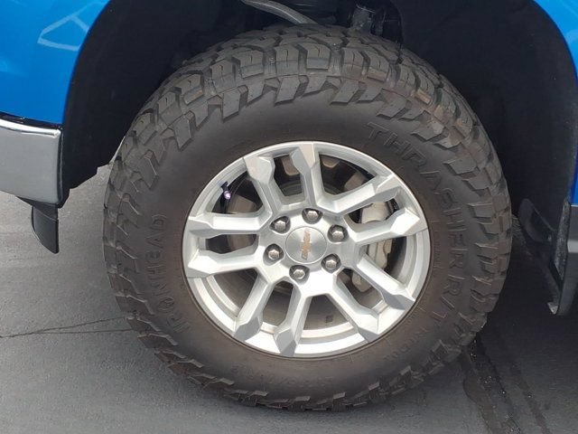 Used 2025 Chevrolet Silverado 1500 LT AWD/4WD image 28