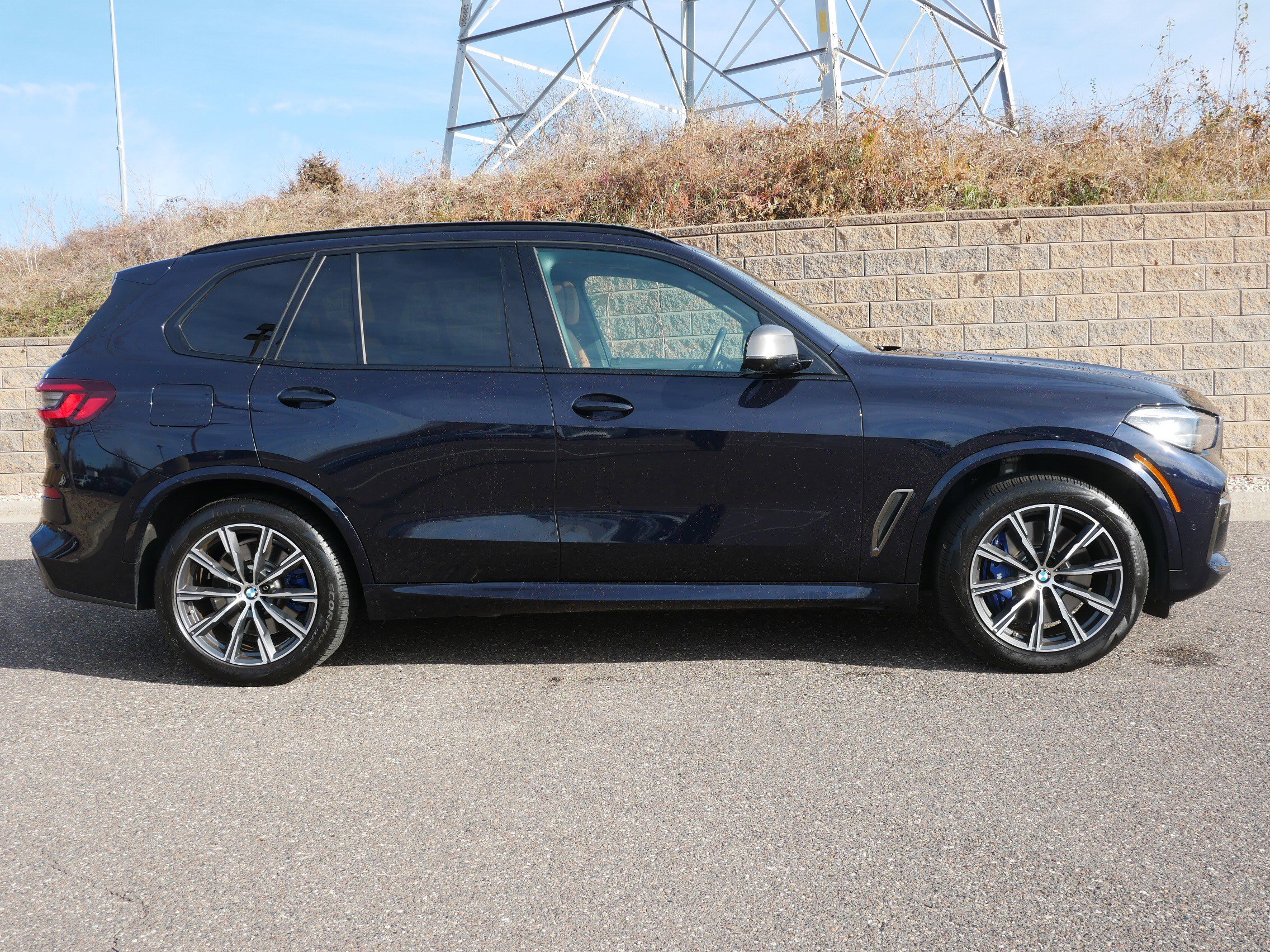 Used 2022 BMW X5 M50i image 7