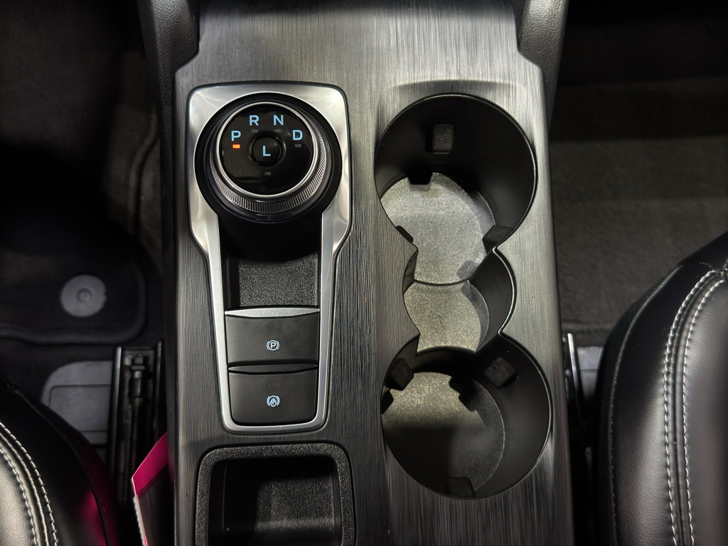 Used 2025 Ford Escape Platinum image 33