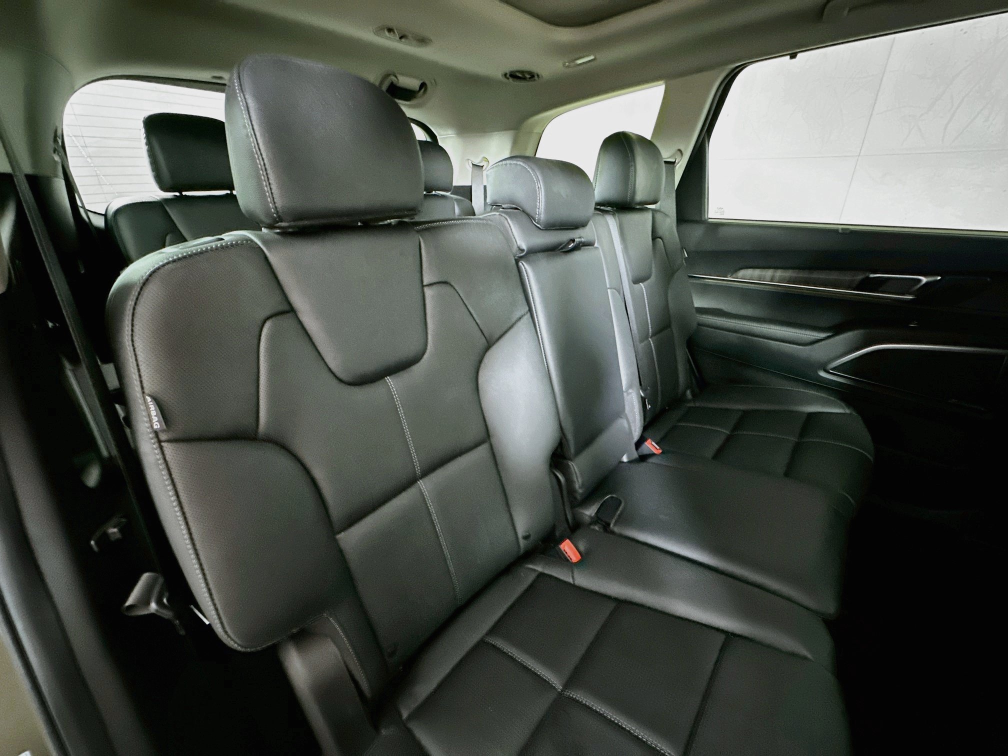 Used 2025 Kia Telluride SX FWD image 29