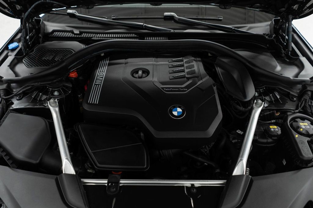 Used 2022 BMW 530i xDrive w/ Premium Package image 42