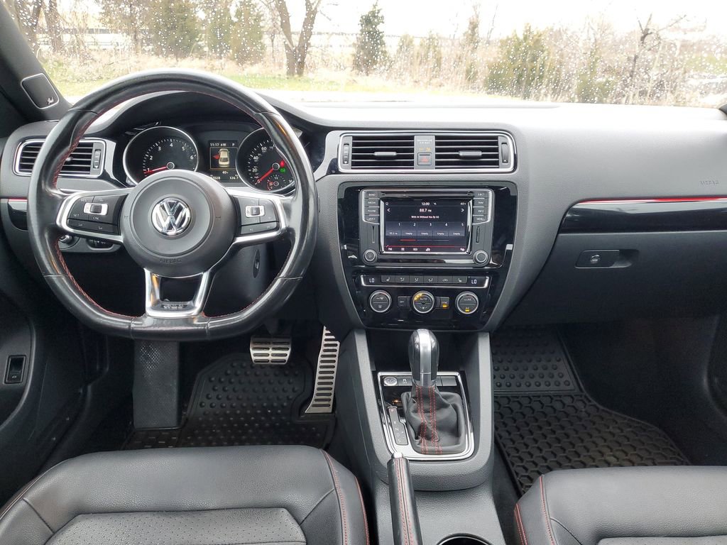 Used 2016 Volkswagen Jetta GLI SEL image 14