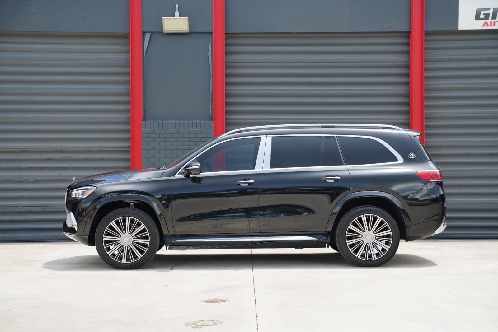 Used 2023 Mercedes-Benz Maybach GLS 600 4MATIC image 8