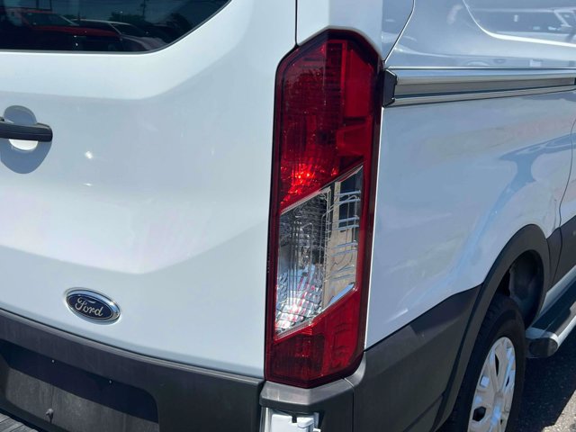 Certified 2025 Ford Transit 250 Low Roof w/ Exterior Upgrade Package RWD image 13