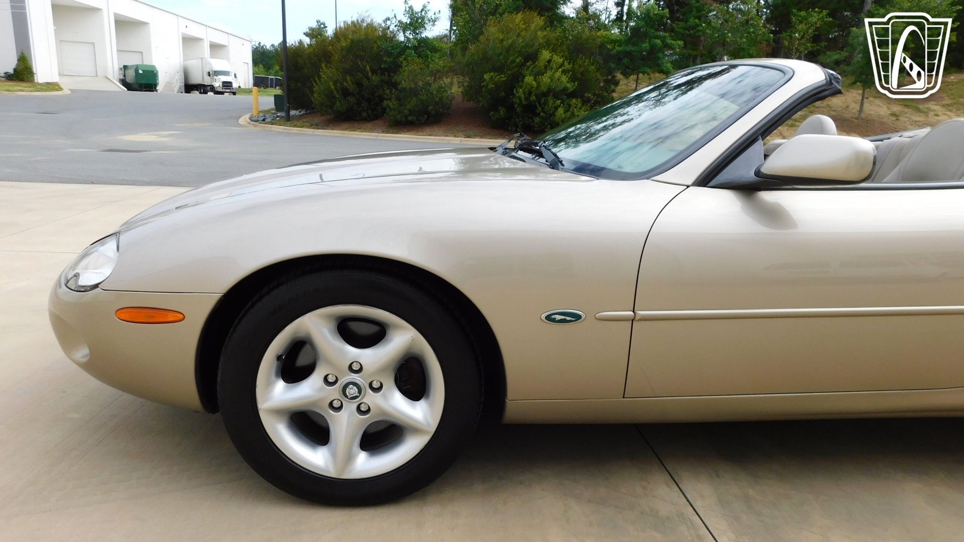 Used 2000 Jaguar XK8 Convertible RWD image 9