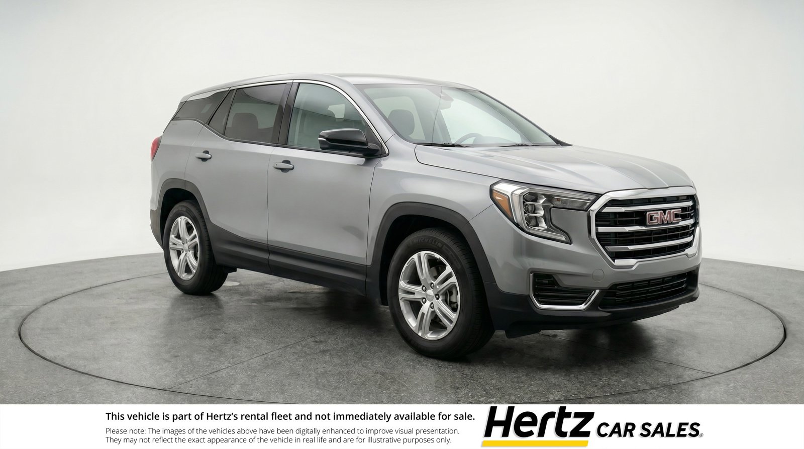 Used 2024 GMC Terrain SLE FWD image 1