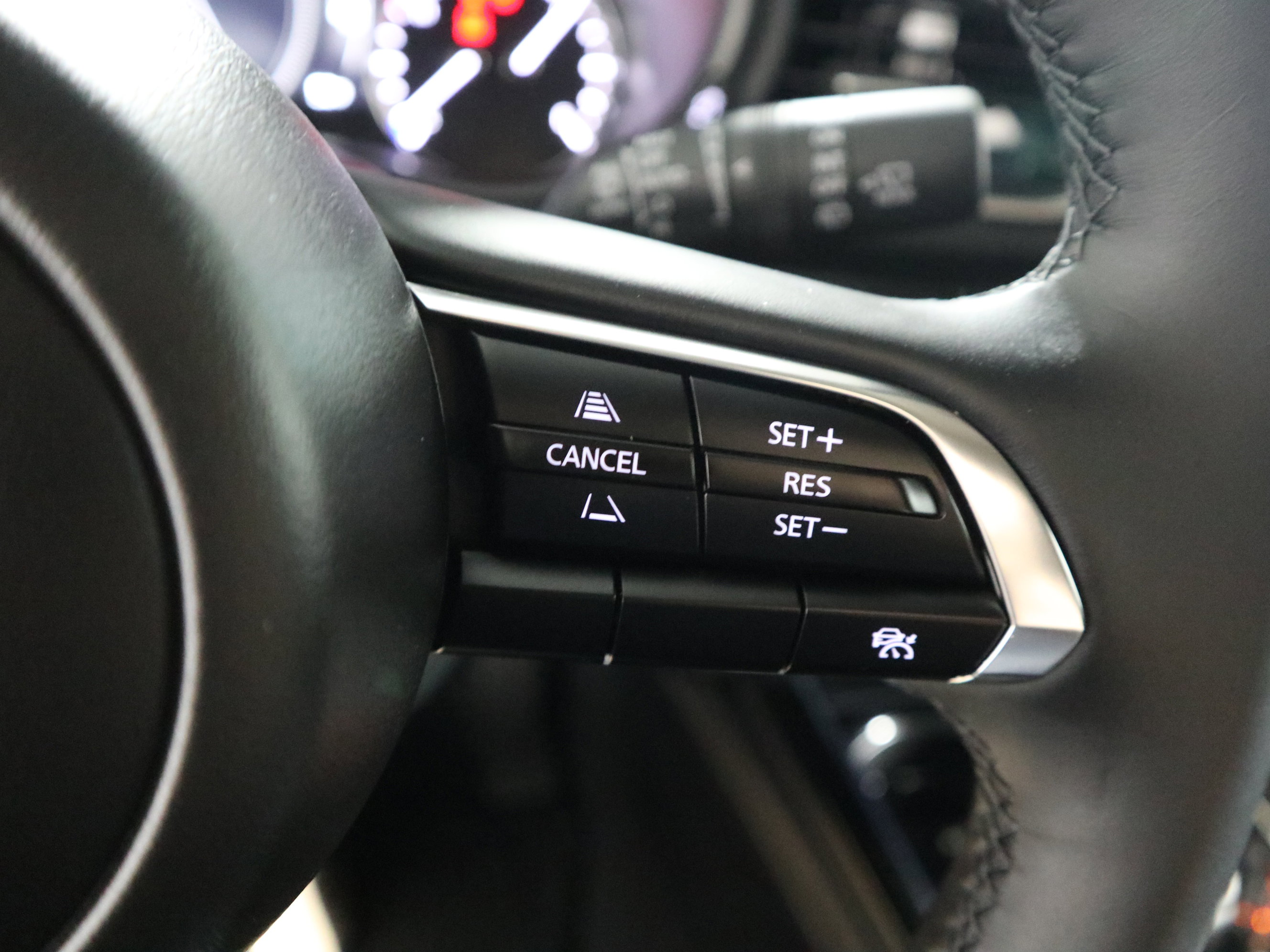 Certified 2025 MAZDA CX-30 AWD 2.5 S w/ Select Sport Pkg image 28