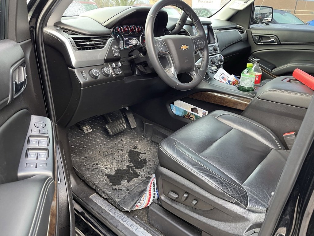 Used 2015 Chevrolet Suburban LT image 9