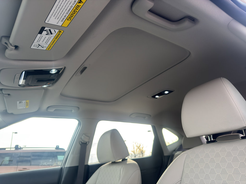 Used 2021 Kia Seltos SX w/ SX Sunroof Package image 10