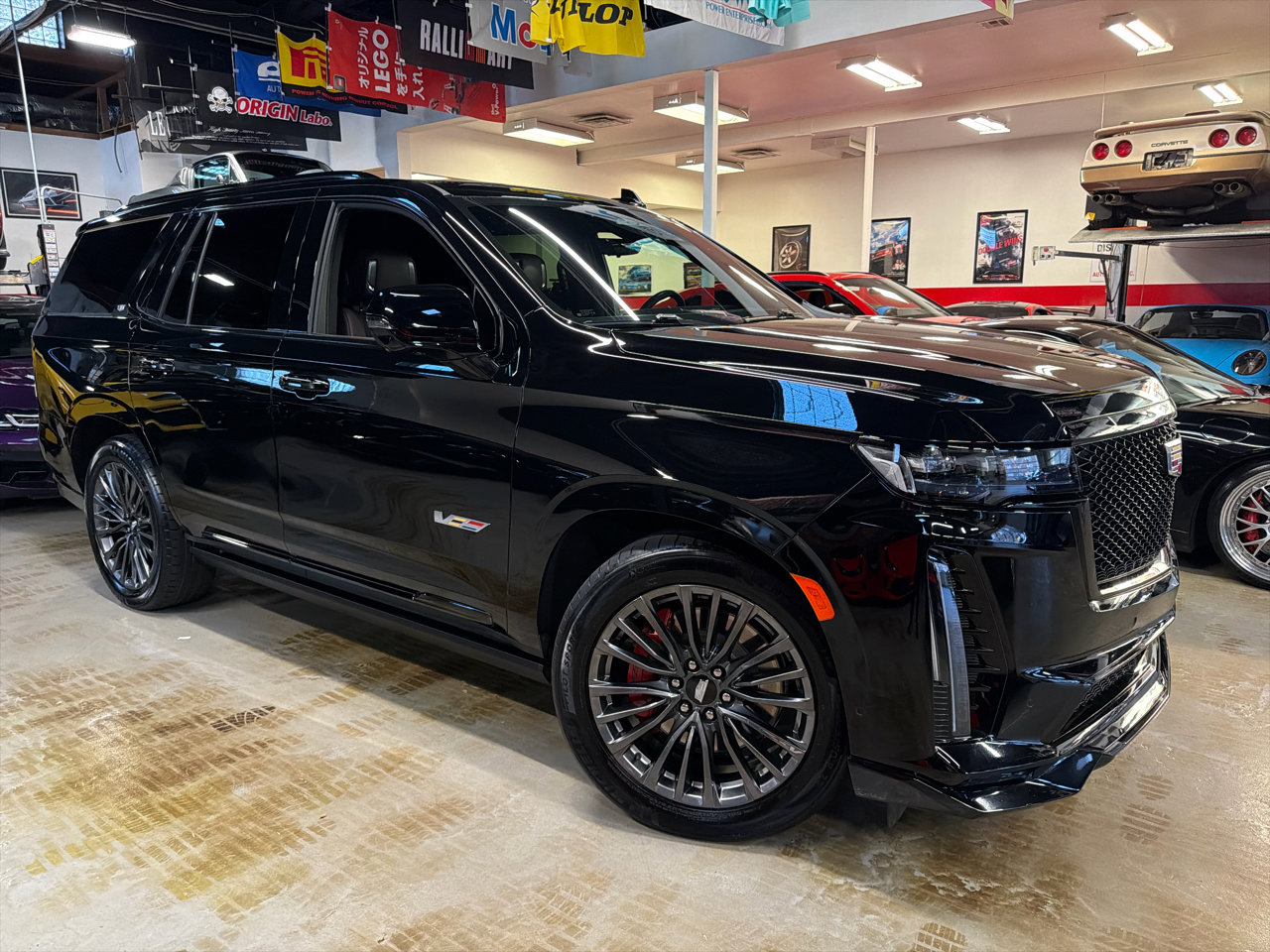 Used 2023 Cadillac Escalade V