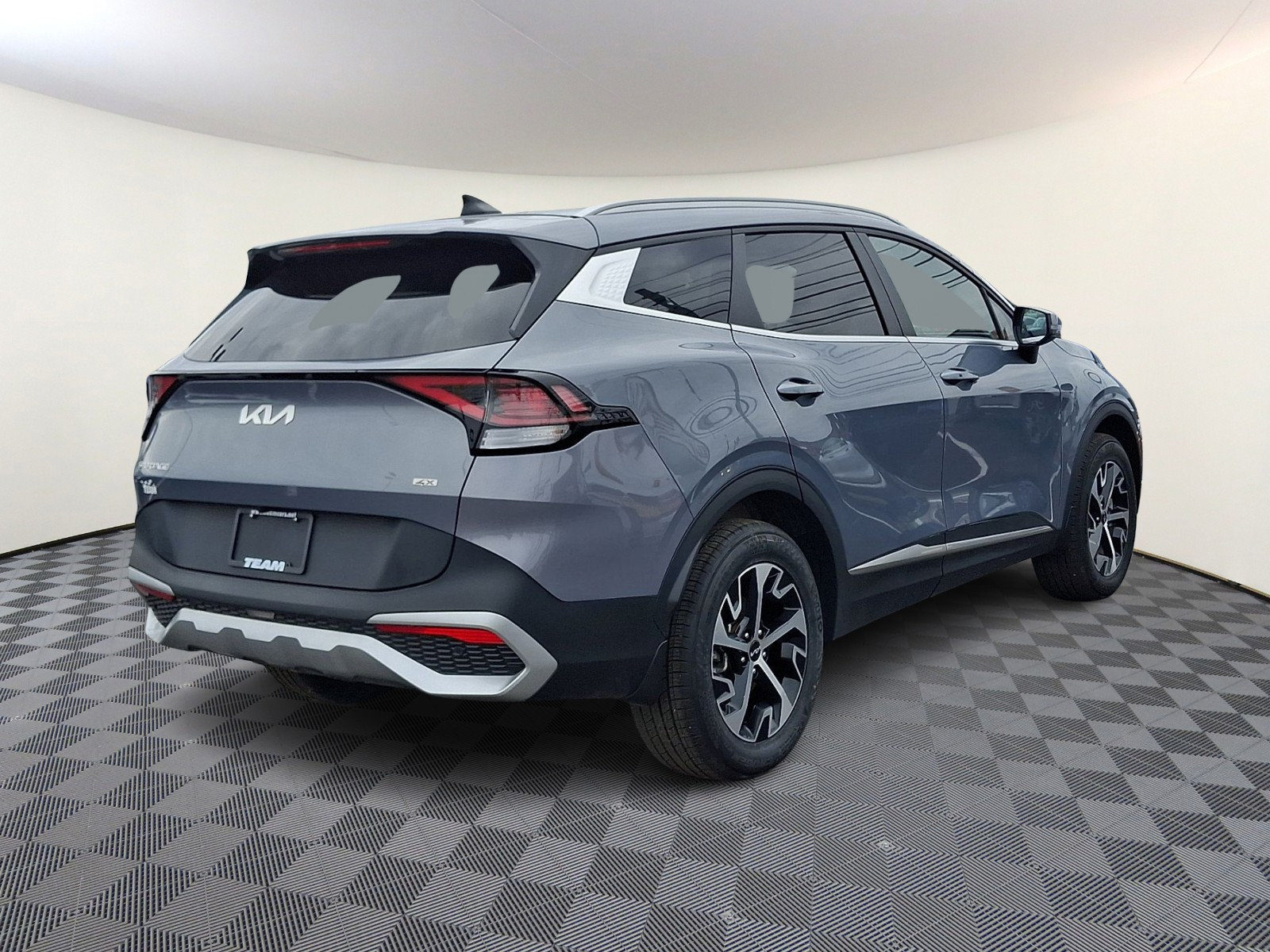 Used 2025 Kia Sportage EX AWD/4WD image 6