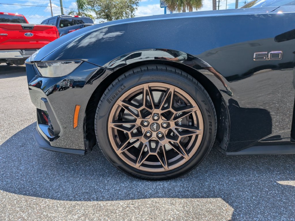 Used 2025 Ford Mustang GT Premium w/ GT Performance Package RWD image 37