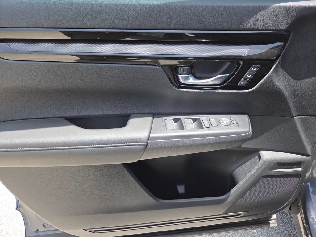 Used 2025 Honda CR-V EX-L image 30