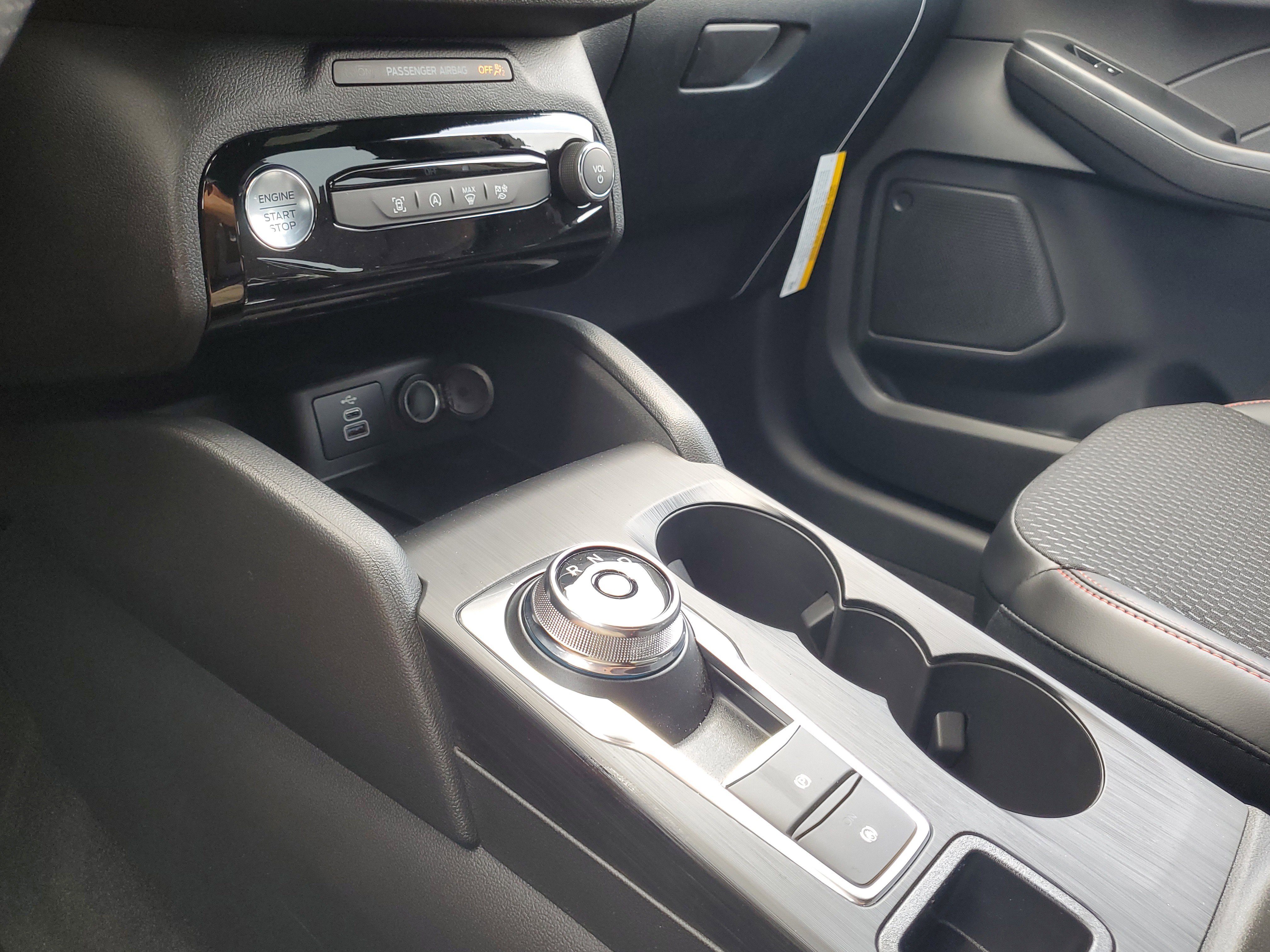 New 2025 Ford Escape ST-Line w/ Tech Pack #1 image 19