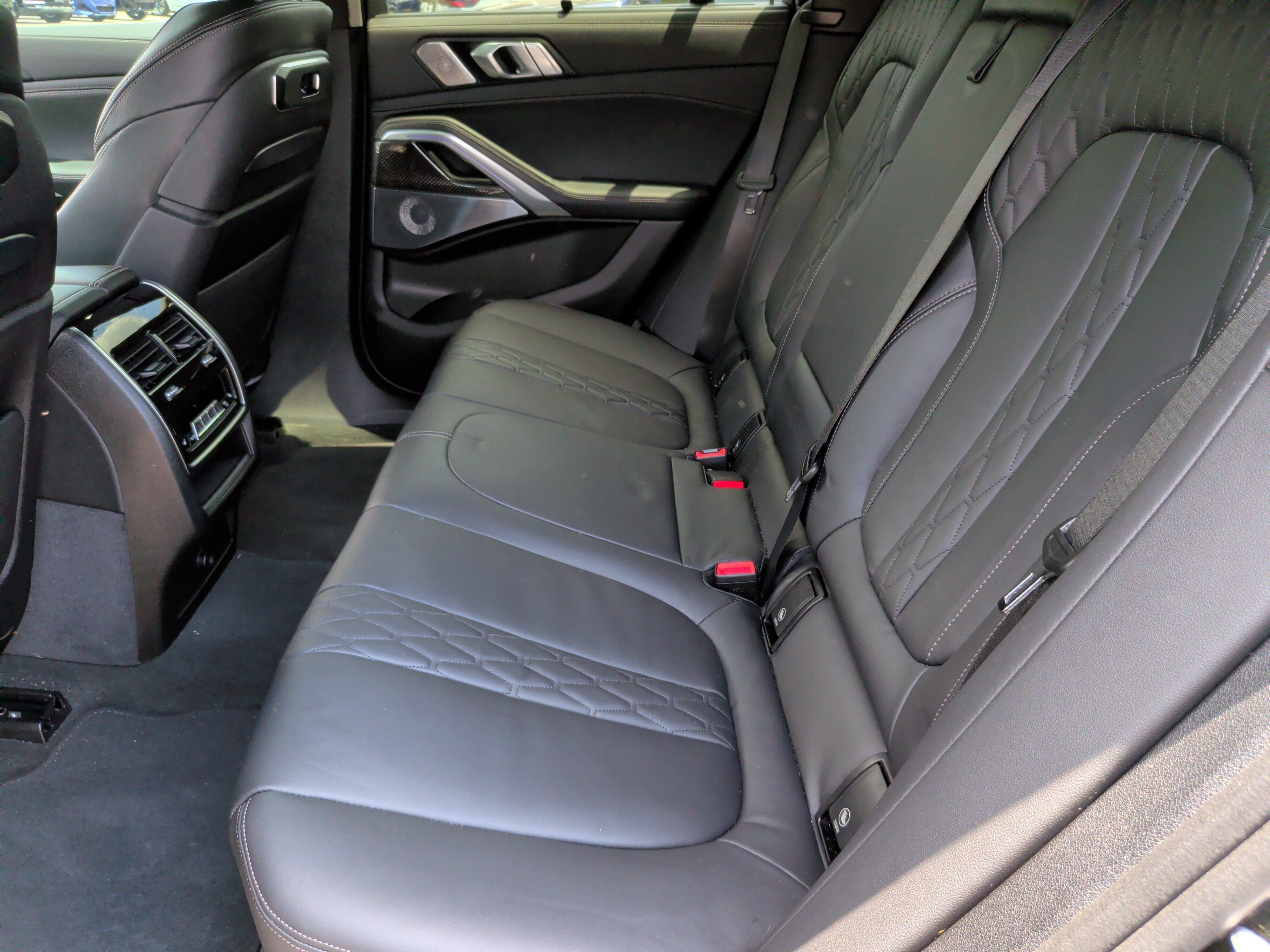 Used 2025 BMW X6 M60i AWD/4WD image 41