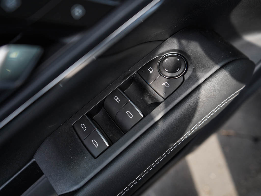 New 2026 GMC Terrain Denali w/ LPO, Floor Liner Package image 17