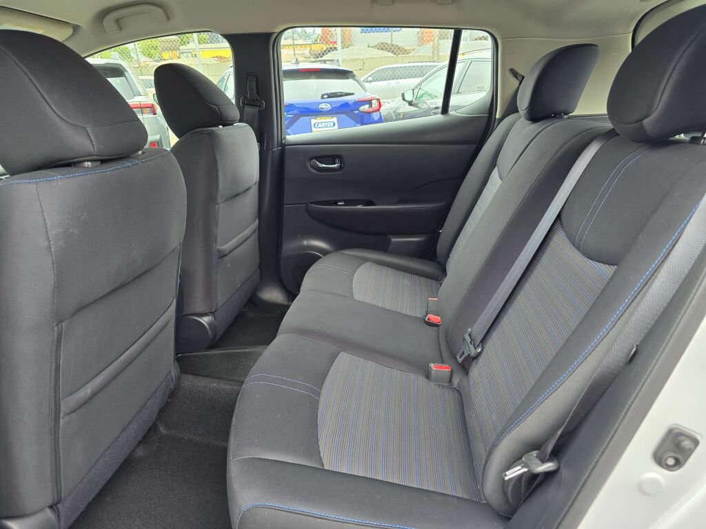 Used 2018 Nissan Leaf SV w/ Protection Package FWD image 17