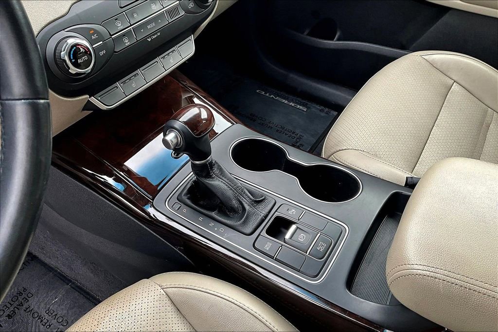 Used 2018 Kia Sorento EX w/ EX Advanced Touring Package image 15