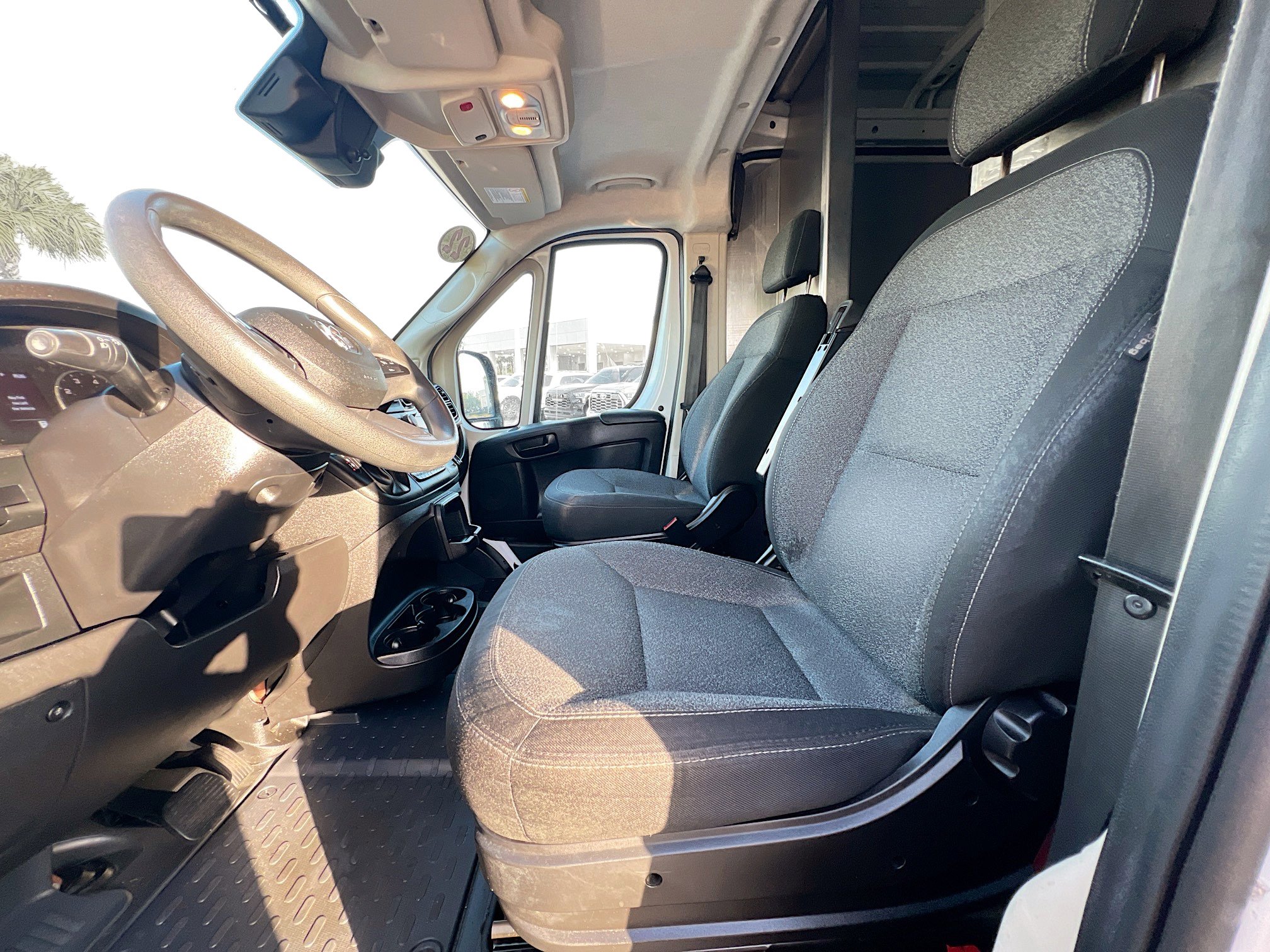 Used 2022 RAM ProMaster 2500 w/ Convenience Group image 14