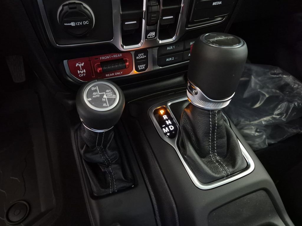 New 2026 Jeep Gladiator Rubicon AWD/4WD image 30